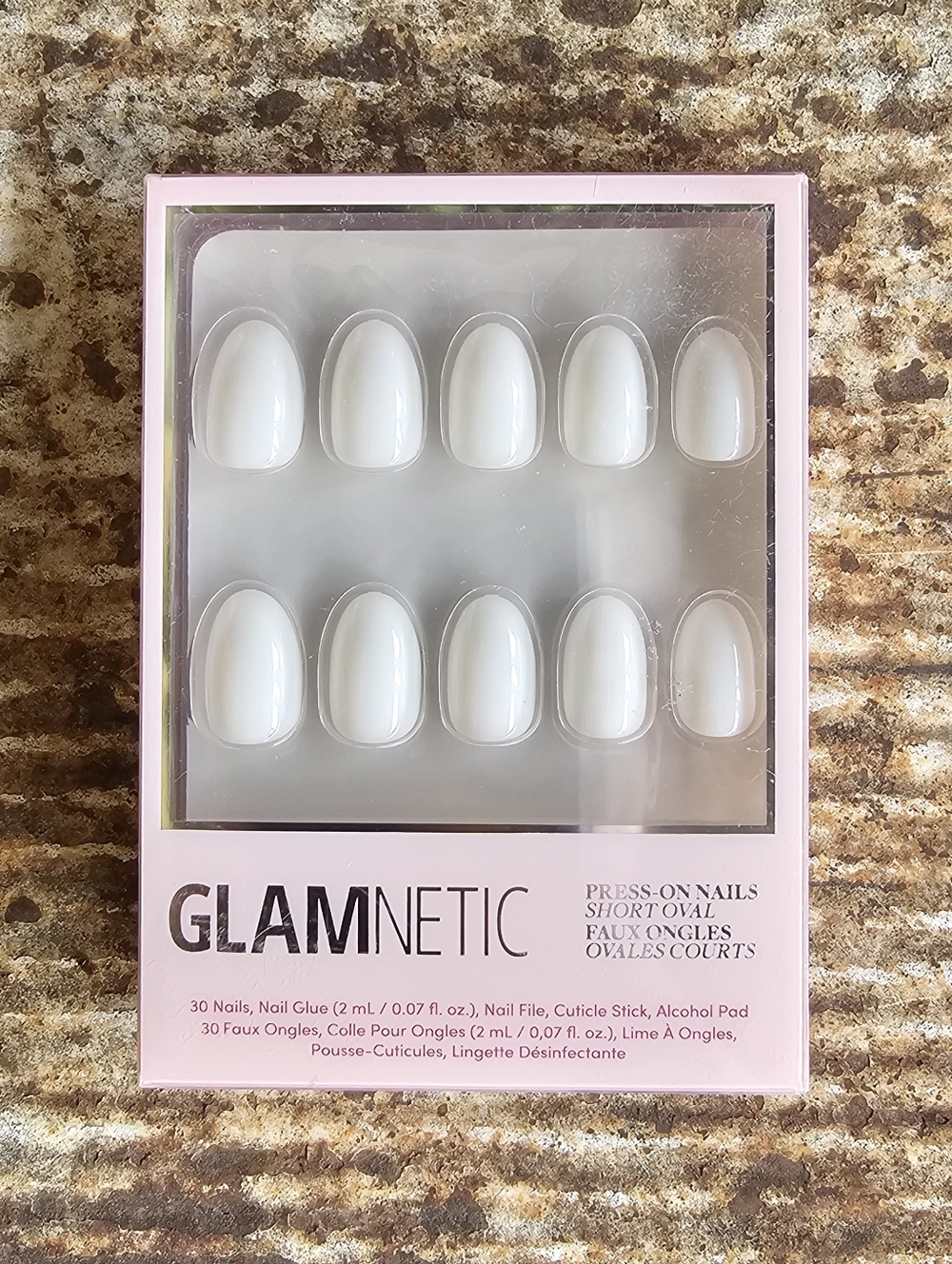 🔴 Glamnetic White Swan Short Oval Press-On Nails